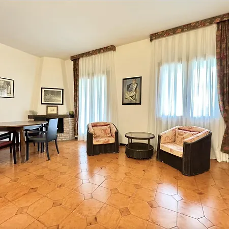 Ca Delle Rose - Carraro Immobiliare - Family * Lido di Jesolo